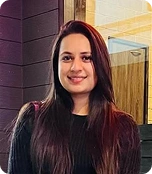  Sanya Arora